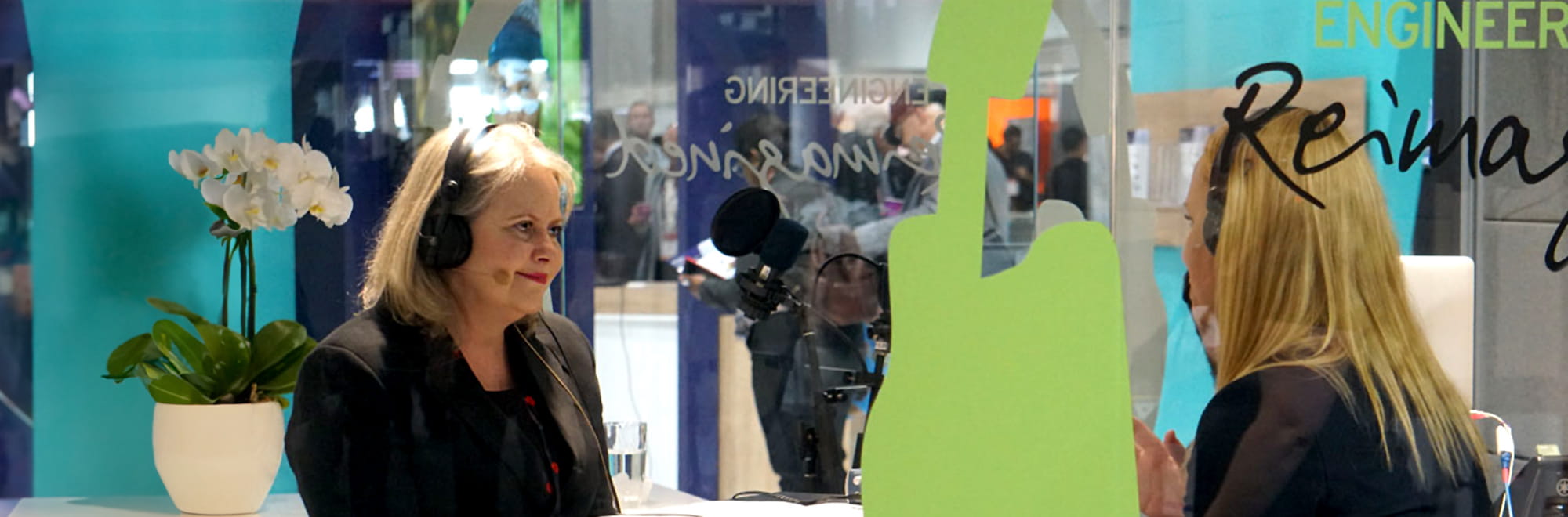 L-R: Trish White, Board Director, Engineers Australia interviewed by Aurecon's Louise Adams at WEC 2019.